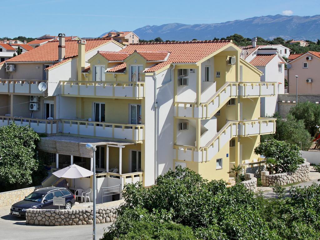 Apartments Jasmina Novalja Buitenkant foto
